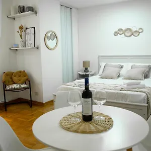 Shabby Studio- Ai Fori Imperiali , Roma Italia